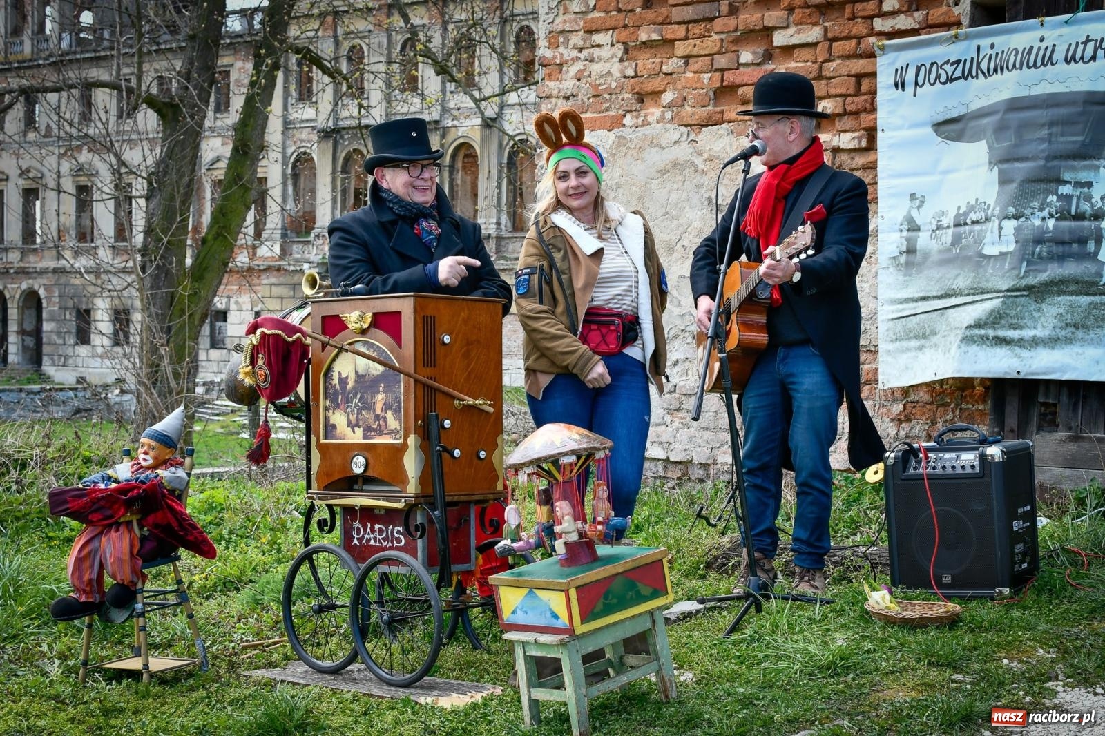 Zdjęcie w galerii na portalu naszraciborz.pl: Jarmark rozmaitości w Sławikowie przyciąga tłumy [FOTO i WIDEO] wiadomości z regionu