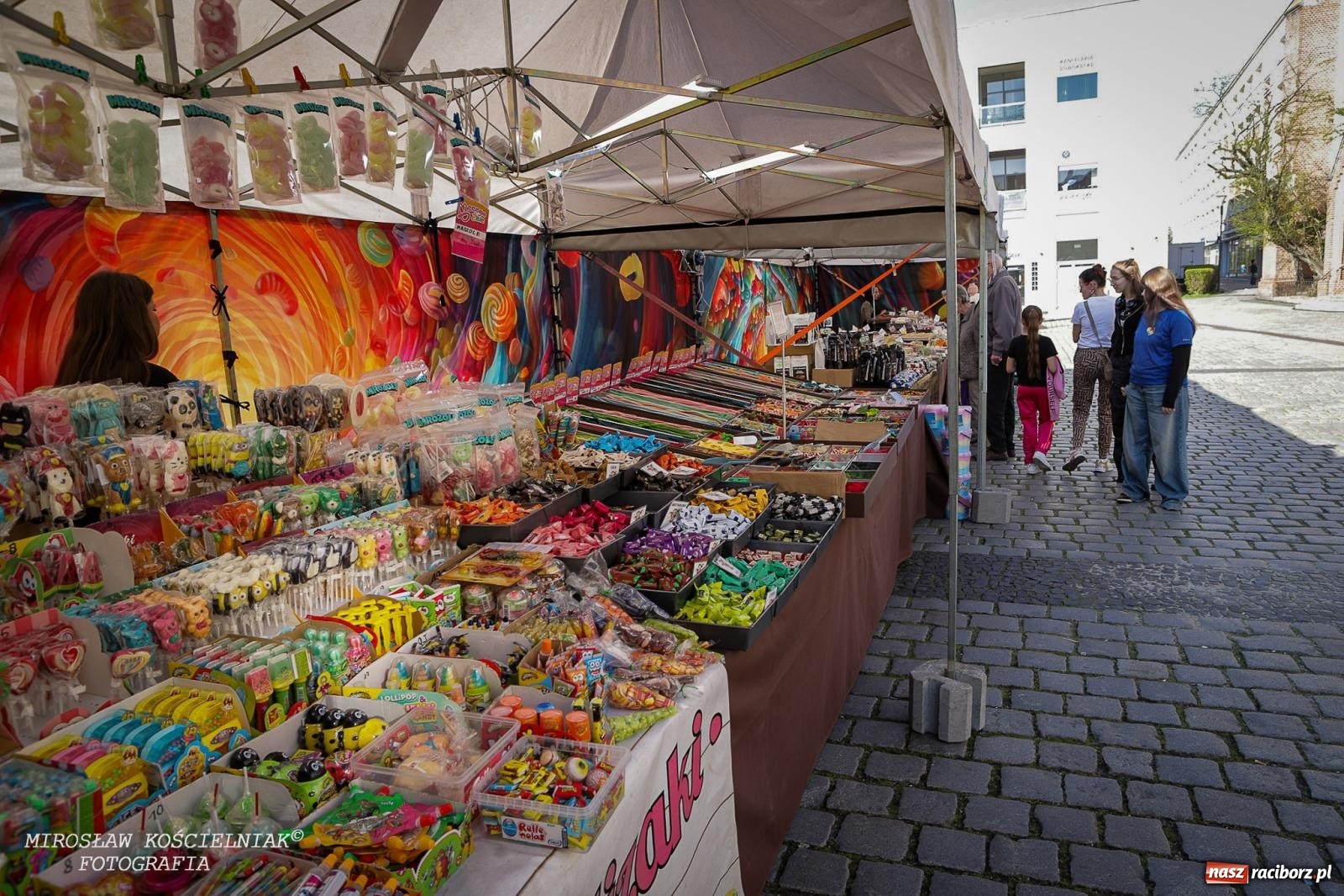 Zdjęcie w galerii na portalu naszraciborz.pl: Migawki z jarmarku wielkanocnego w Raciborzu [FOTO i WIDEO] wiadomości z regionu