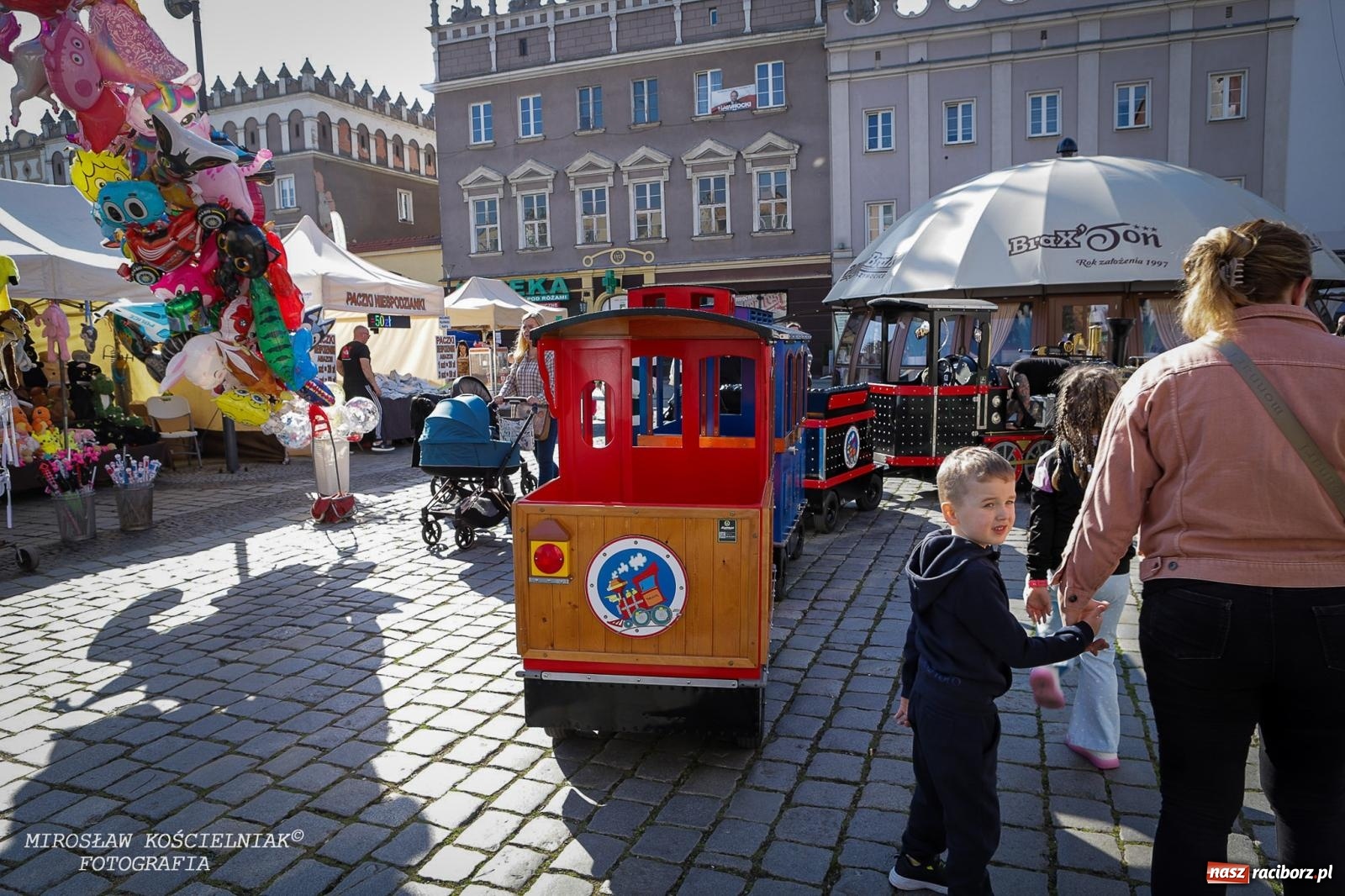 Zdjęcie w galerii na portalu naszraciborz.pl: Migawki z jarmarku wielkanocnego w Raciborzu [FOTO i WIDEO] wiadomości z regionu