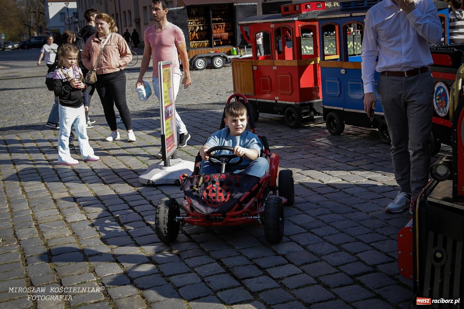 Zdjęcie w galerii na portalu naszraciborz.pl: Migawki z jarmarku wielkanocnego w Raciborzu [FOTO i WIDEO] wiadomości z regionu