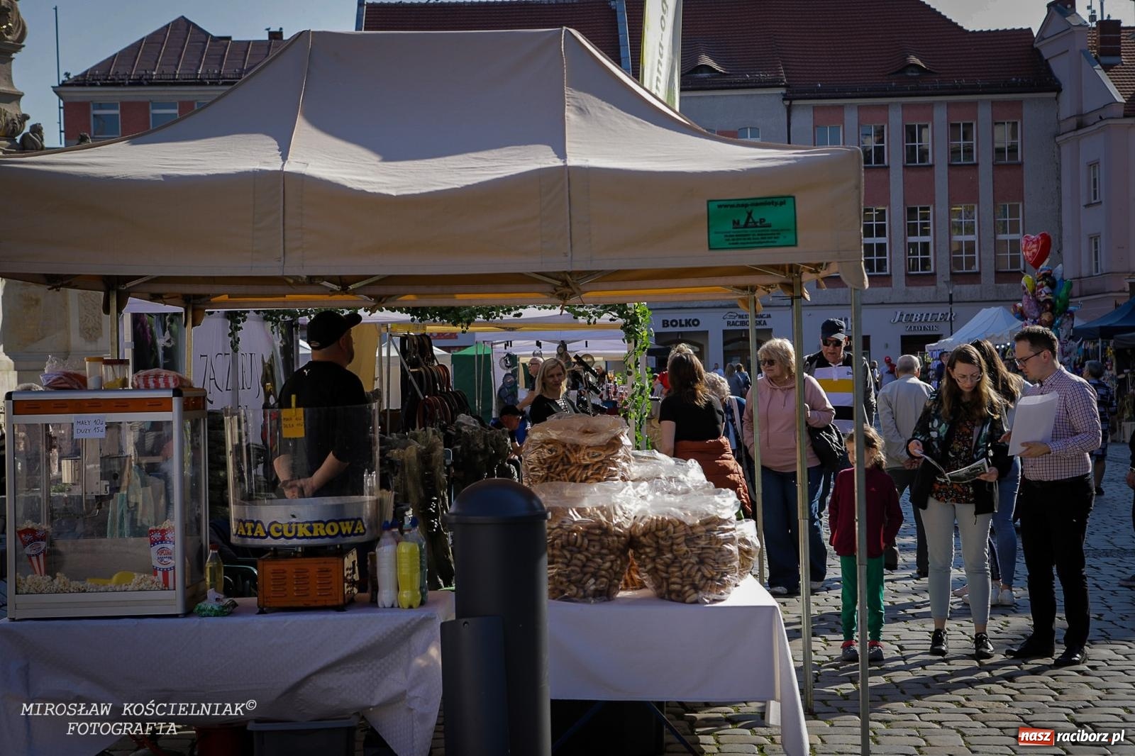 Zdjęcie w galerii na portalu naszraciborz.pl: Migawki z jarmarku wielkanocnego w Raciborzu [FOTO i WIDEO] wiadomości z regionu