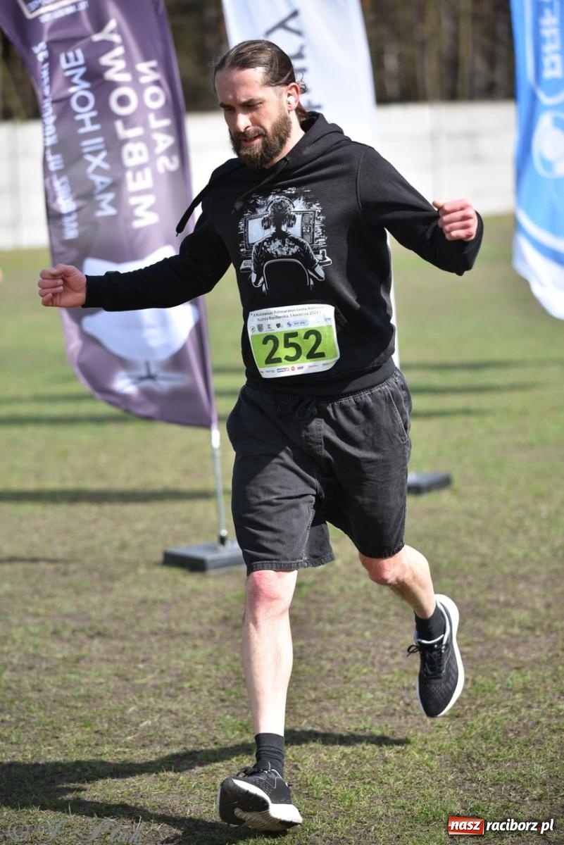 Zdjęcie w galerii na portalu naszraciborz.pl: Leśny Półmaraton Rafamet 2025 [FOTO, WIDEO, WYNIKI] wiadomości z regionu