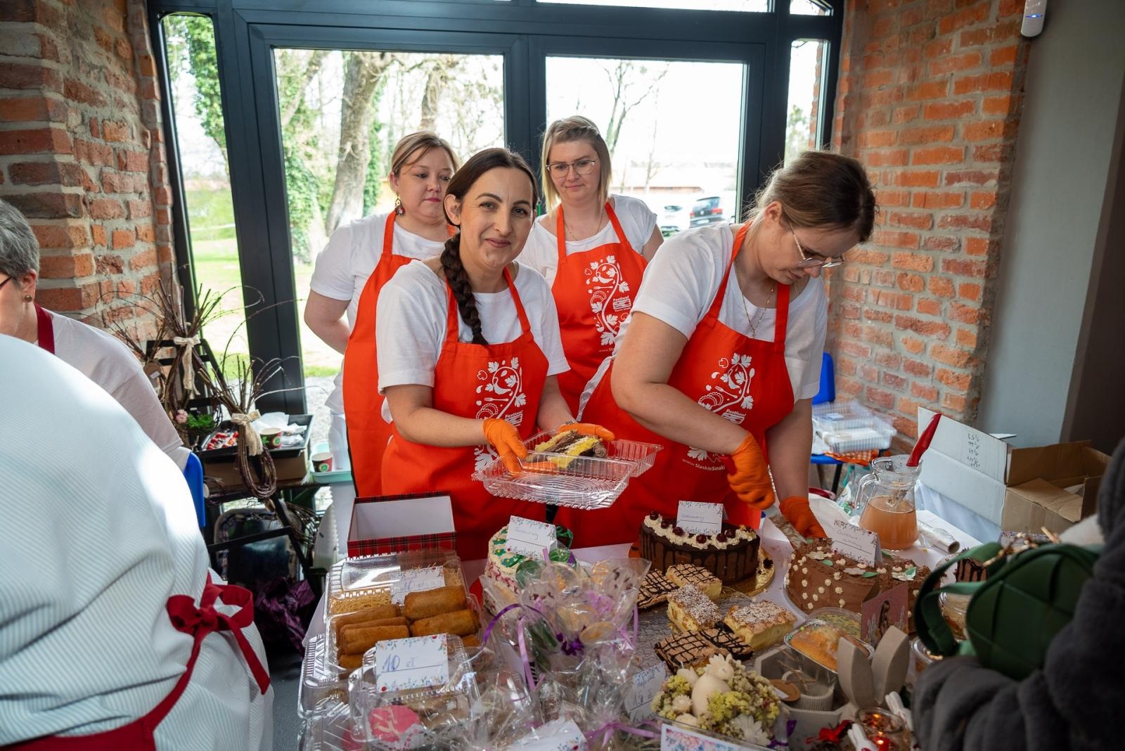 Zdjęcie w galerii na portalu naszraciborz.pl: Kiermasz Wielkanocny w niezwykłej scenerii tworkowskiego zamku [FOTO i WIDEO] wiadomości z regionu