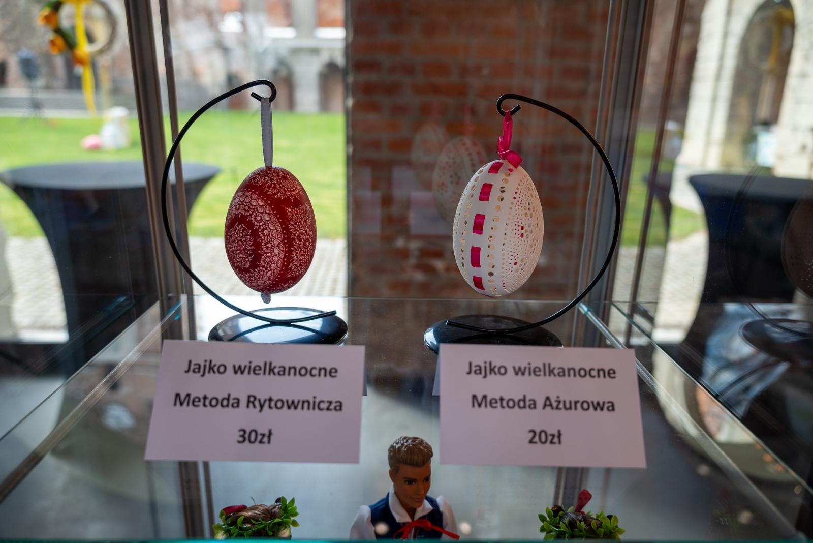 Zdjęcie w galerii na portalu naszraciborz.pl: Kiermasz Wielkanocny w niezwykłej scenerii tworkowskiego zamku [FOTO i WIDEO] wiadomości z regionu