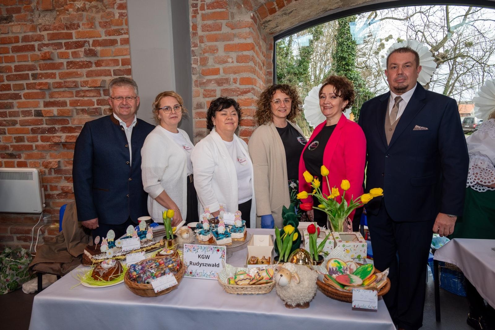 Zdjęcie w galerii na portalu naszraciborz.pl: Kiermasz Wielkanocny w niezwykłej scenerii tworkowskiego zamku [FOTO i WIDEO] wiadomości z regionu