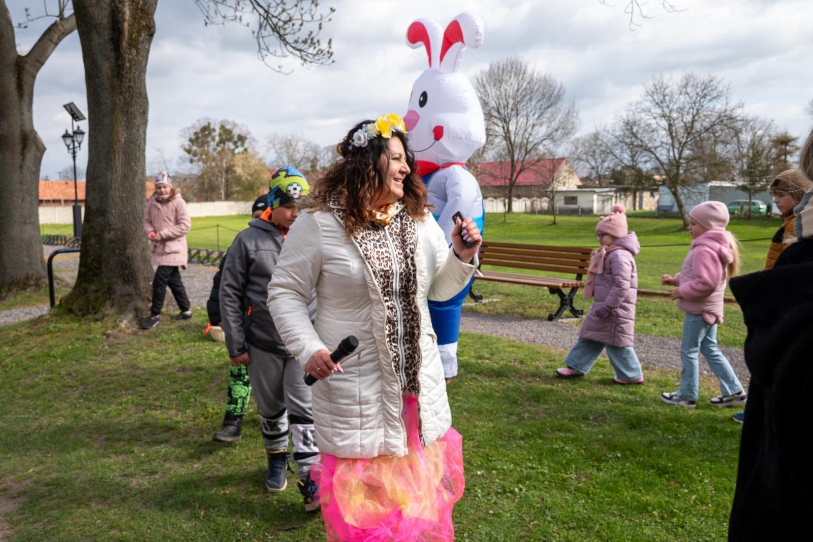 Zdjęcie w galerii na portalu naszraciborz.pl: Kiermasz Wielkanocny w niezwykłej scenerii tworkowskiego zamku [FOTO i WIDEO] wiadomości z regionu