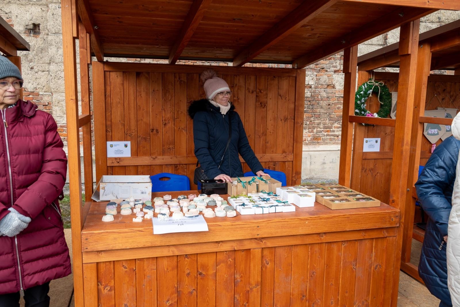 Zdjęcie w galerii na portalu naszraciborz.pl: Kiermasz Wielkanocny w niezwykłej scenerii tworkowskiego zamku [FOTO i WIDEO] wiadomości z regionu