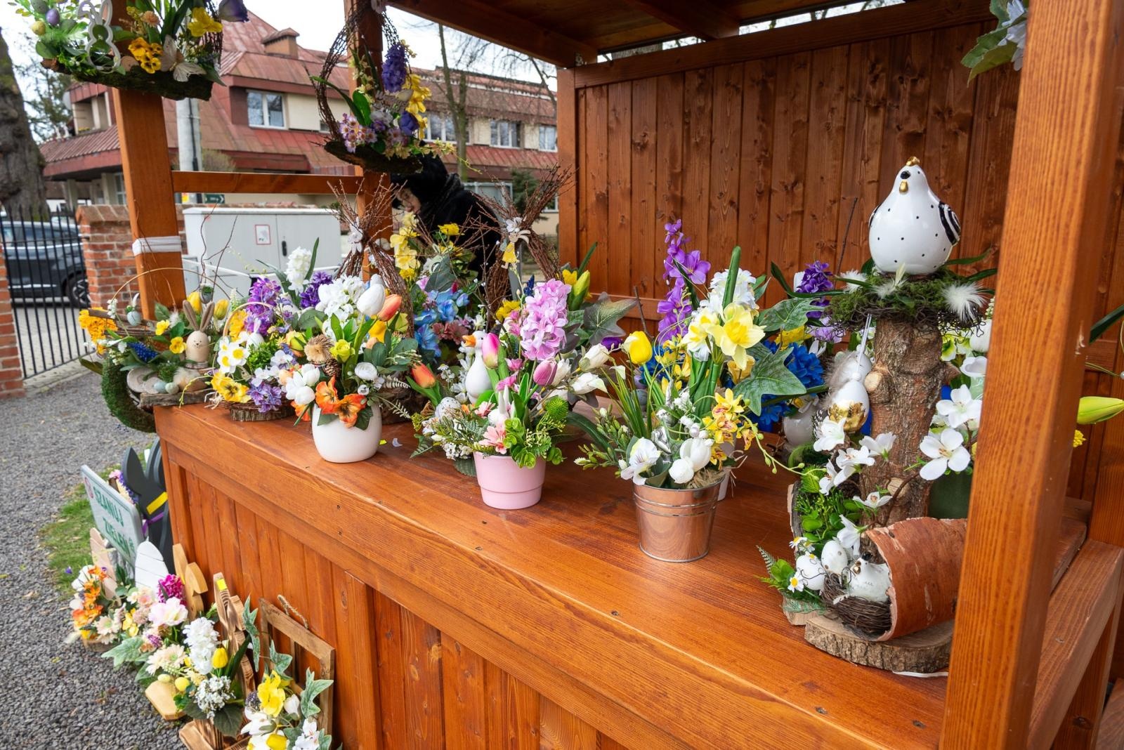 Zdjęcie w galerii na portalu naszraciborz.pl: Kiermasz Wielkanocny w niezwykłej scenerii tworkowskiego zamku [FOTO i WIDEO] wiadomości z regionu