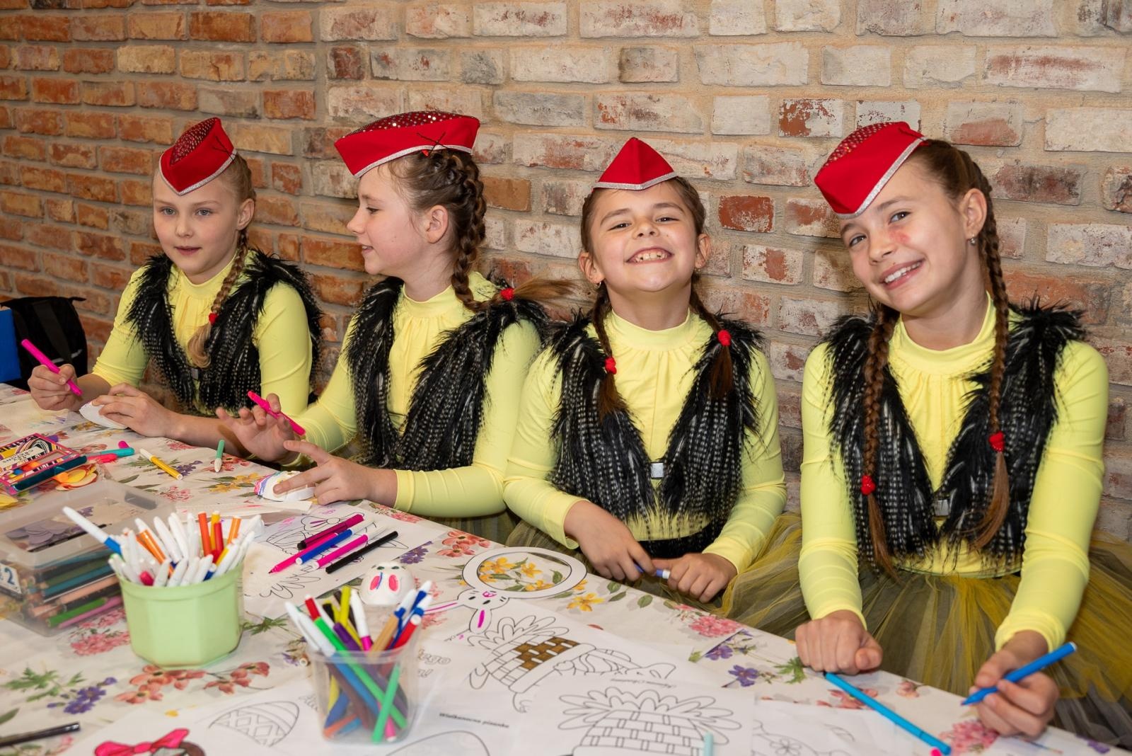 Zdjęcie w galerii na portalu naszraciborz.pl: Kiermasz Wielkanocny w niezwykłej scenerii tworkowskiego zamku [FOTO i WIDEO] wiadomości z regionu