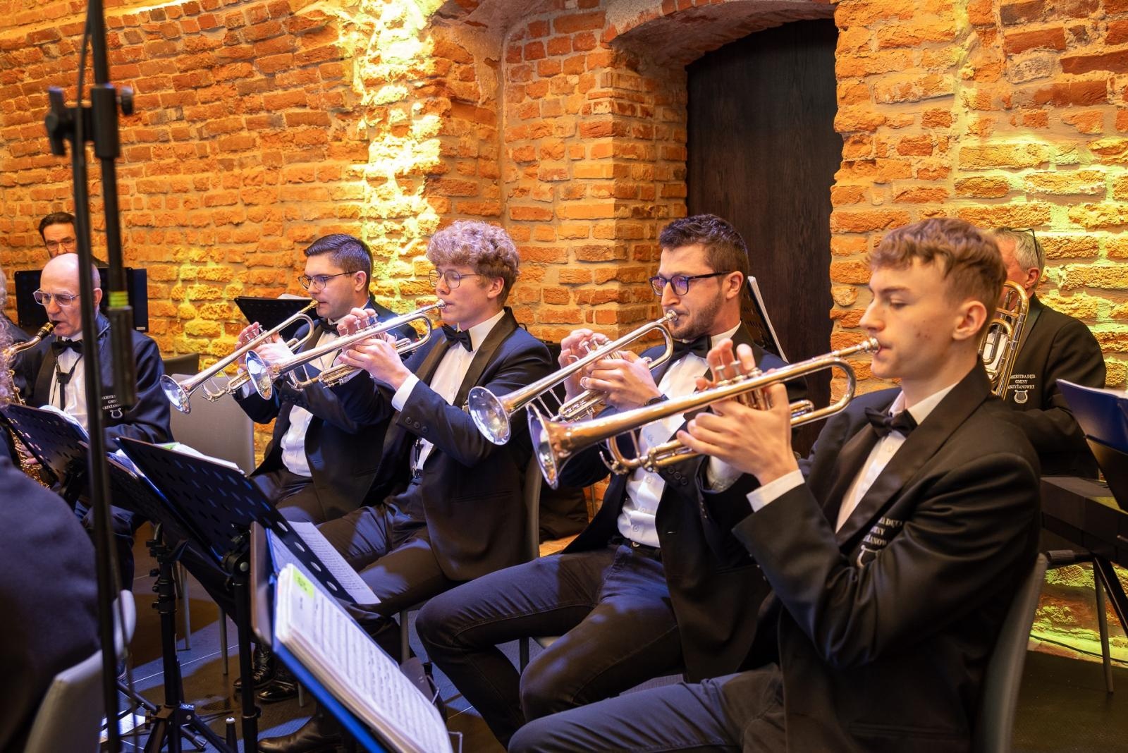 Zdjęcie w galerii na portalu naszraciborz.pl: Kiermasz Wielkanocny w niezwykłej scenerii tworkowskiego zamku [FOTO i WIDEO] wiadomości z regionu