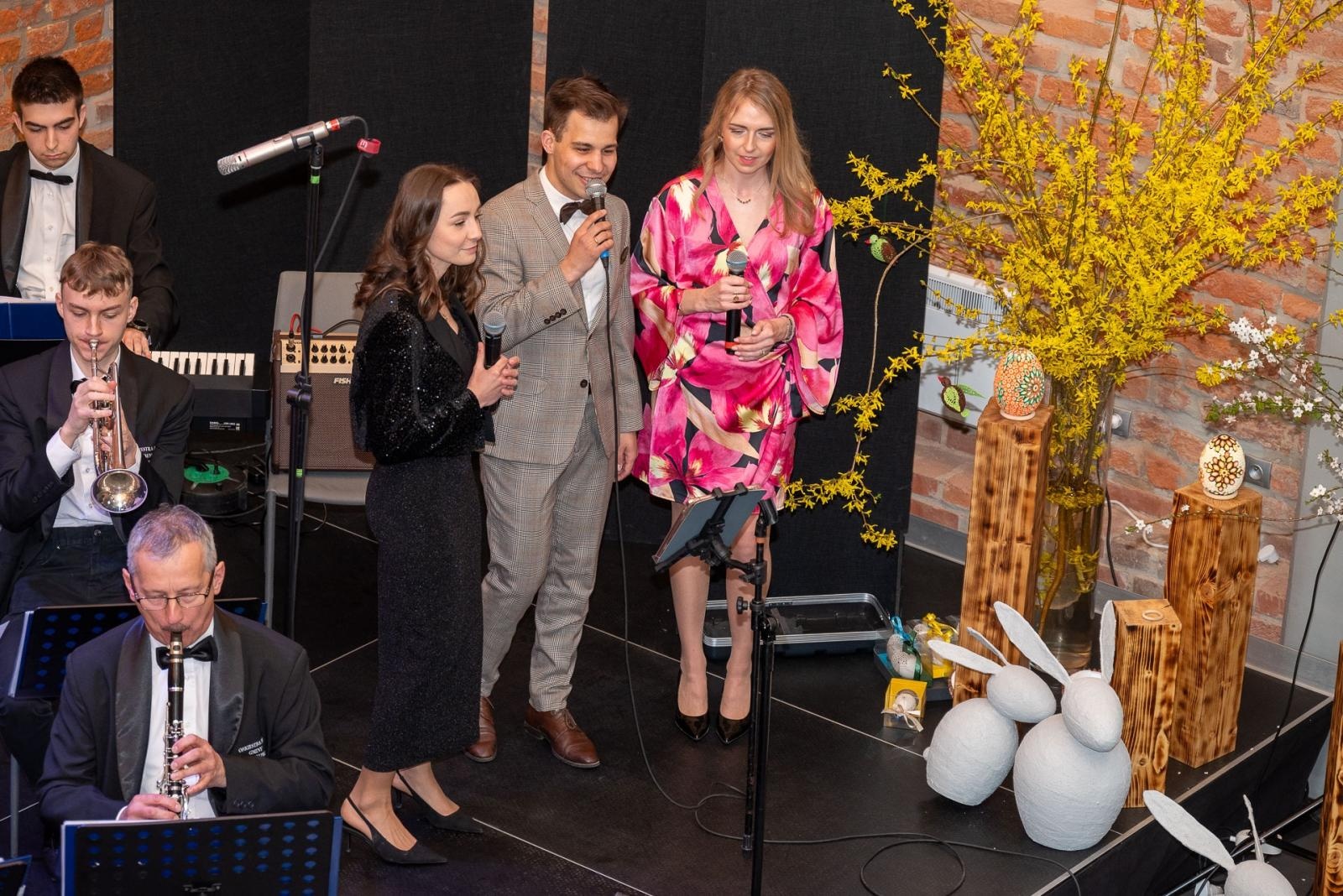 Zdjęcie w galerii na portalu naszraciborz.pl: Kiermasz Wielkanocny w niezwykłej scenerii tworkowskiego zamku [FOTO i WIDEO] wiadomości z regionu