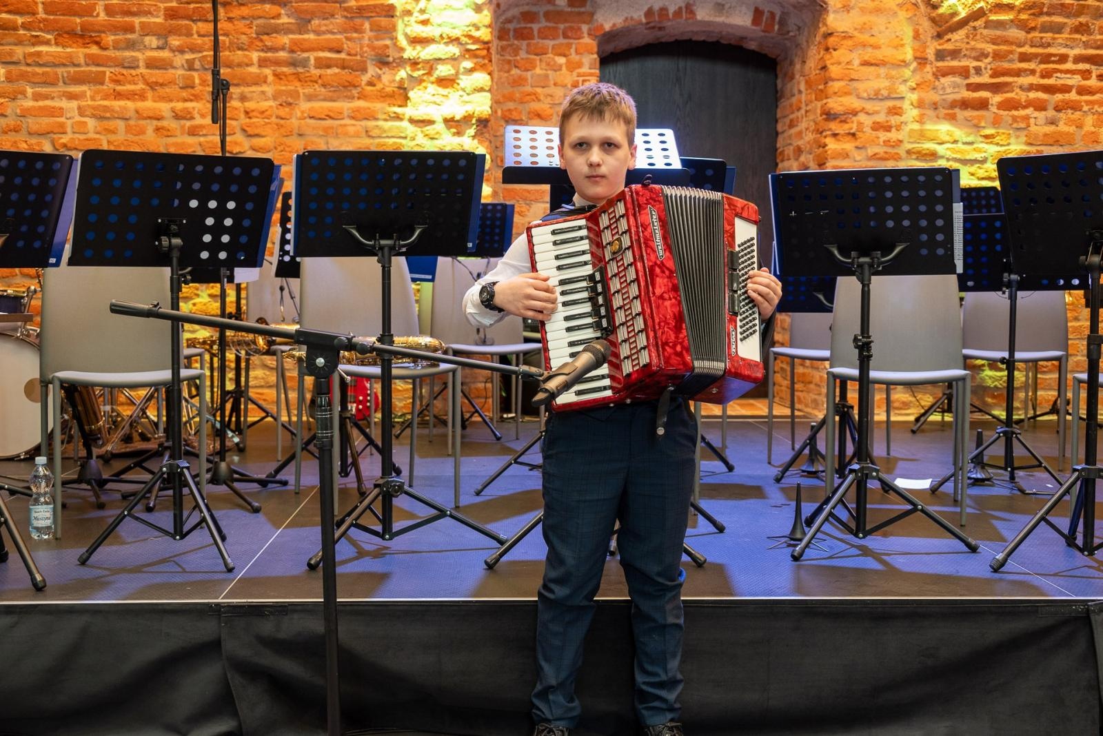 Zdjęcie w galerii na portalu naszraciborz.pl: Kiermasz Wielkanocny w niezwykłej scenerii tworkowskiego zamku [FOTO i WIDEO] wiadomości z regionu