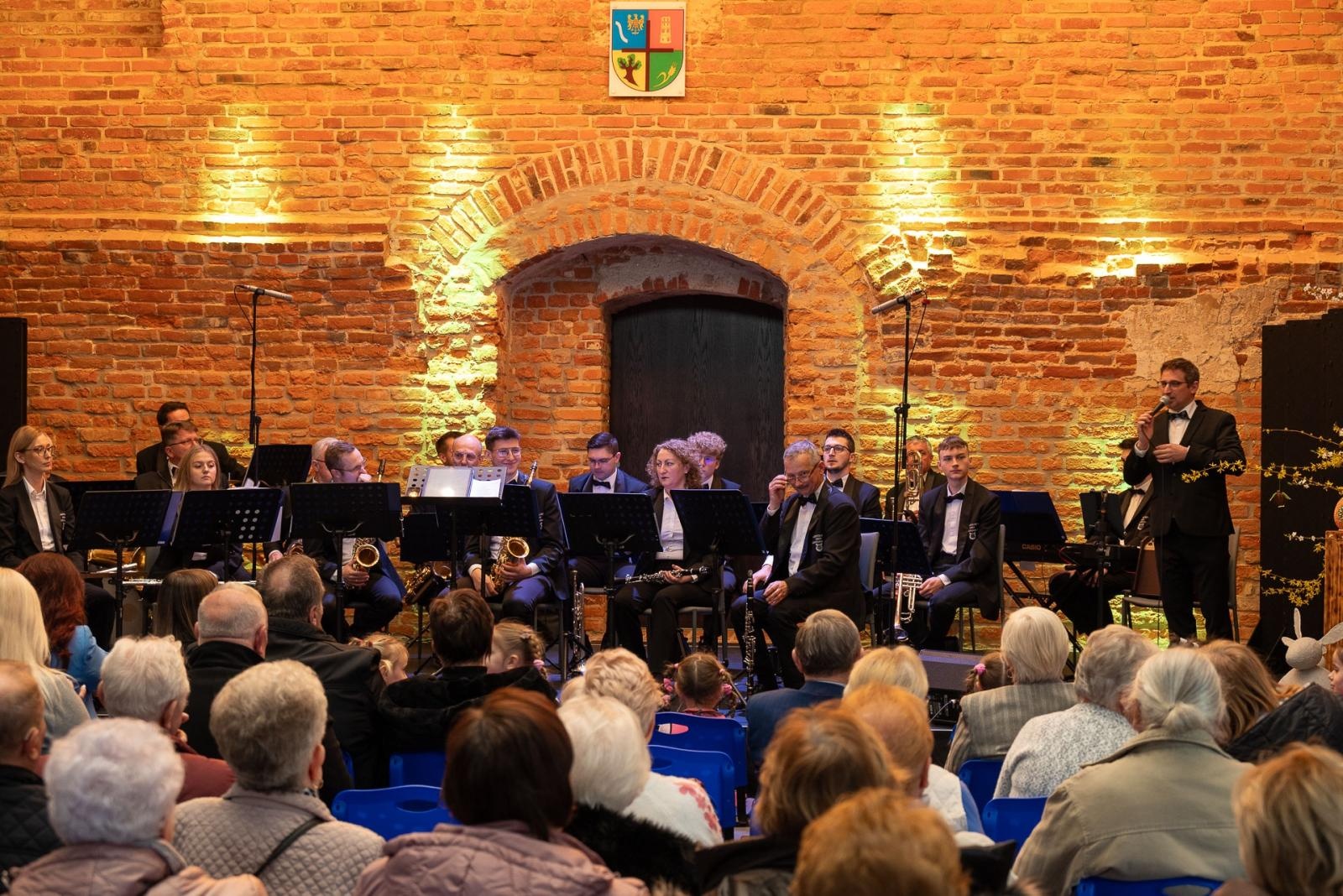 Zdjęcie w galerii na portalu naszraciborz.pl: Kiermasz Wielkanocny w niezwykłej scenerii tworkowskiego zamku [FOTO i WIDEO] wiadomości z regionu