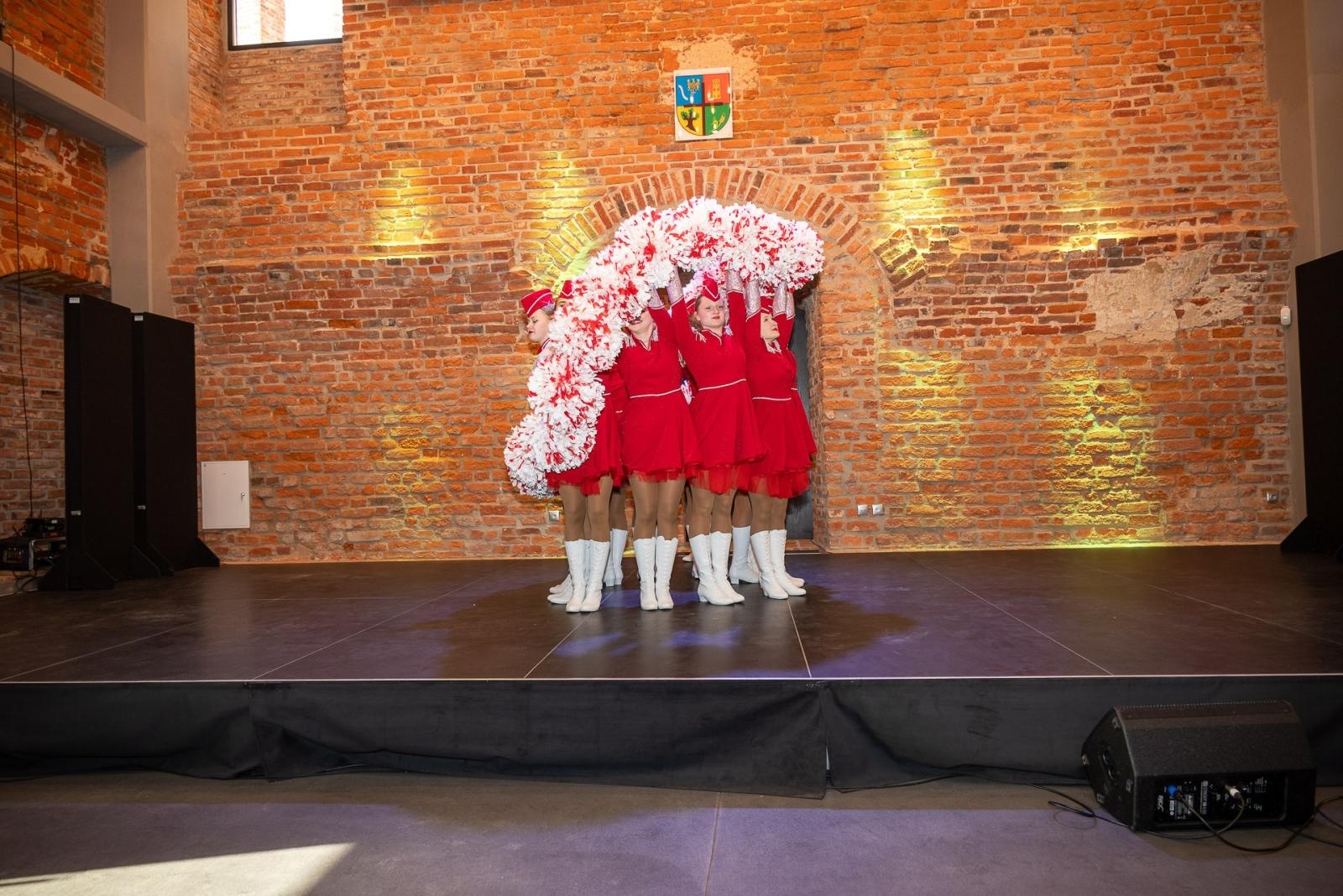 Zdjęcie w galerii na portalu naszraciborz.pl: Kiermasz Wielkanocny w niezwykłej scenerii tworkowskiego zamku [FOTO i WIDEO] wiadomości z regionu