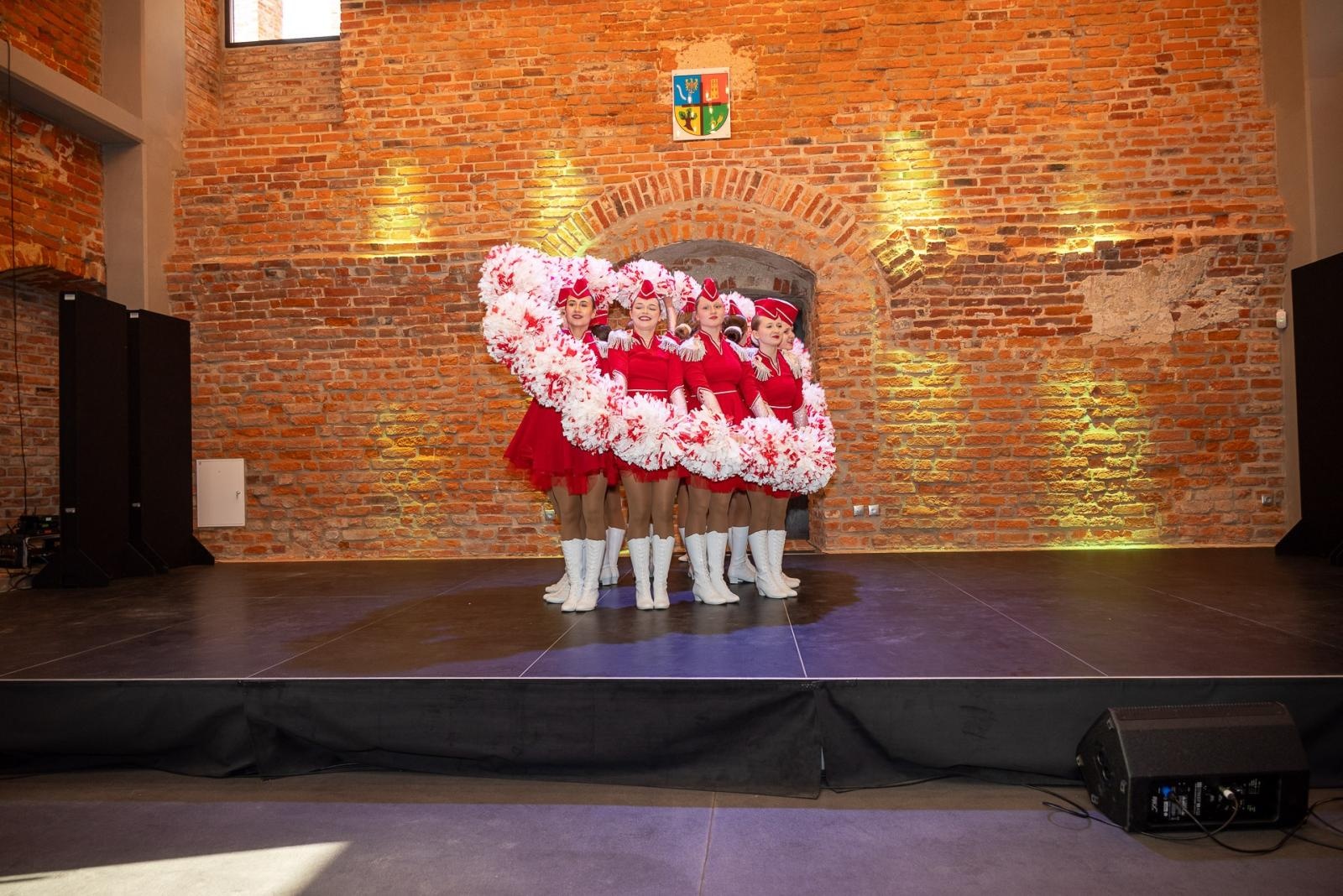 Zdjęcie w galerii na portalu naszraciborz.pl: Kiermasz Wielkanocny w niezwykłej scenerii tworkowskiego zamku [FOTO i WIDEO] wiadomości z regionu