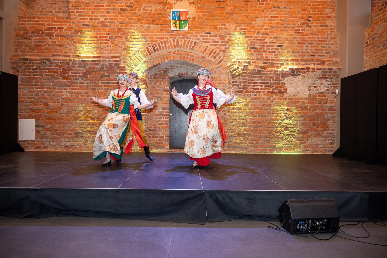 Zdjęcie w galerii na portalu naszraciborz.pl: Kiermasz Wielkanocny w niezwykłej scenerii tworkowskiego zamku [FOTO i WIDEO] wiadomości z regionu