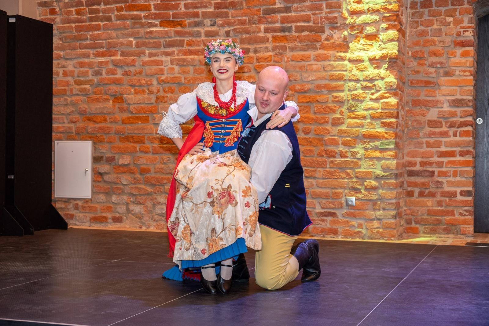 Zdjęcie w galerii na portalu naszraciborz.pl: Kiermasz Wielkanocny w niezwykłej scenerii tworkowskiego zamku [FOTO i WIDEO] wiadomości z regionu