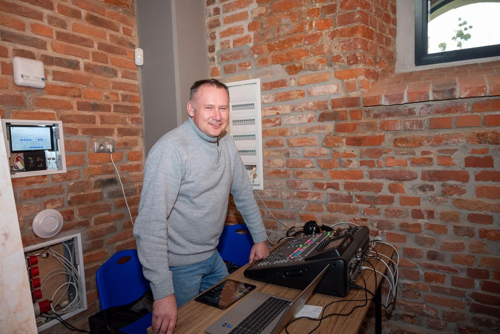 Zdjęcie w galerii na portalu naszraciborz.pl: Kiermasz Wielkanocny w niezwykłej scenerii tworkowskiego zamku [FOTO i WIDEO] wiadomości z regionu