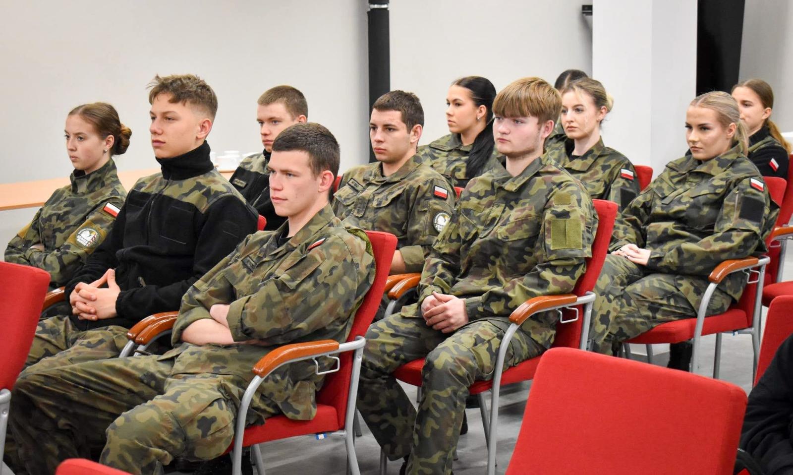 Zdjęcie w galerii na portalu naszraciborz.pl: Zamkowa Akademia Leśnika – Jak chronić lasy przed pożarami? [FOTO i WIDEO] wiadomości z regionu