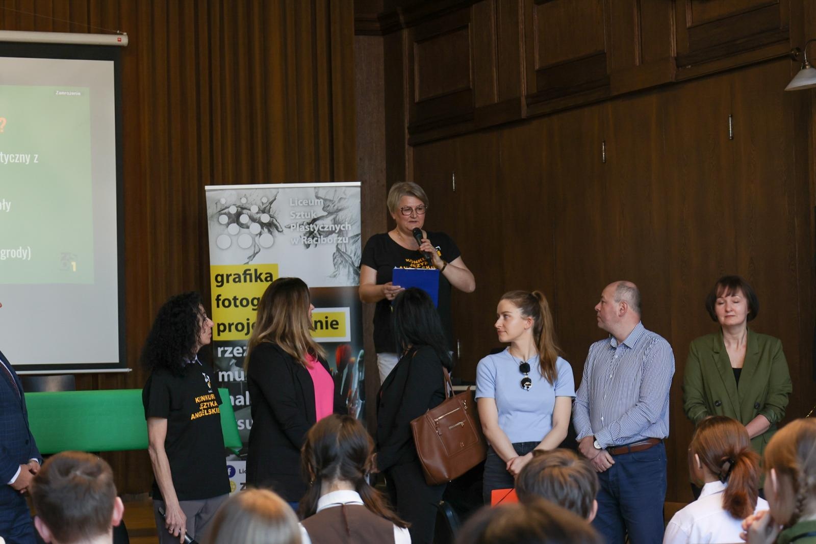 Zdjęcie w galerii na portalu naszraciborz.pl: II Powiatowy Konkurs Języka Angielskiego Tell Your Tale – pasja, kreatywność i rywalizacja! wiadomości z regionu