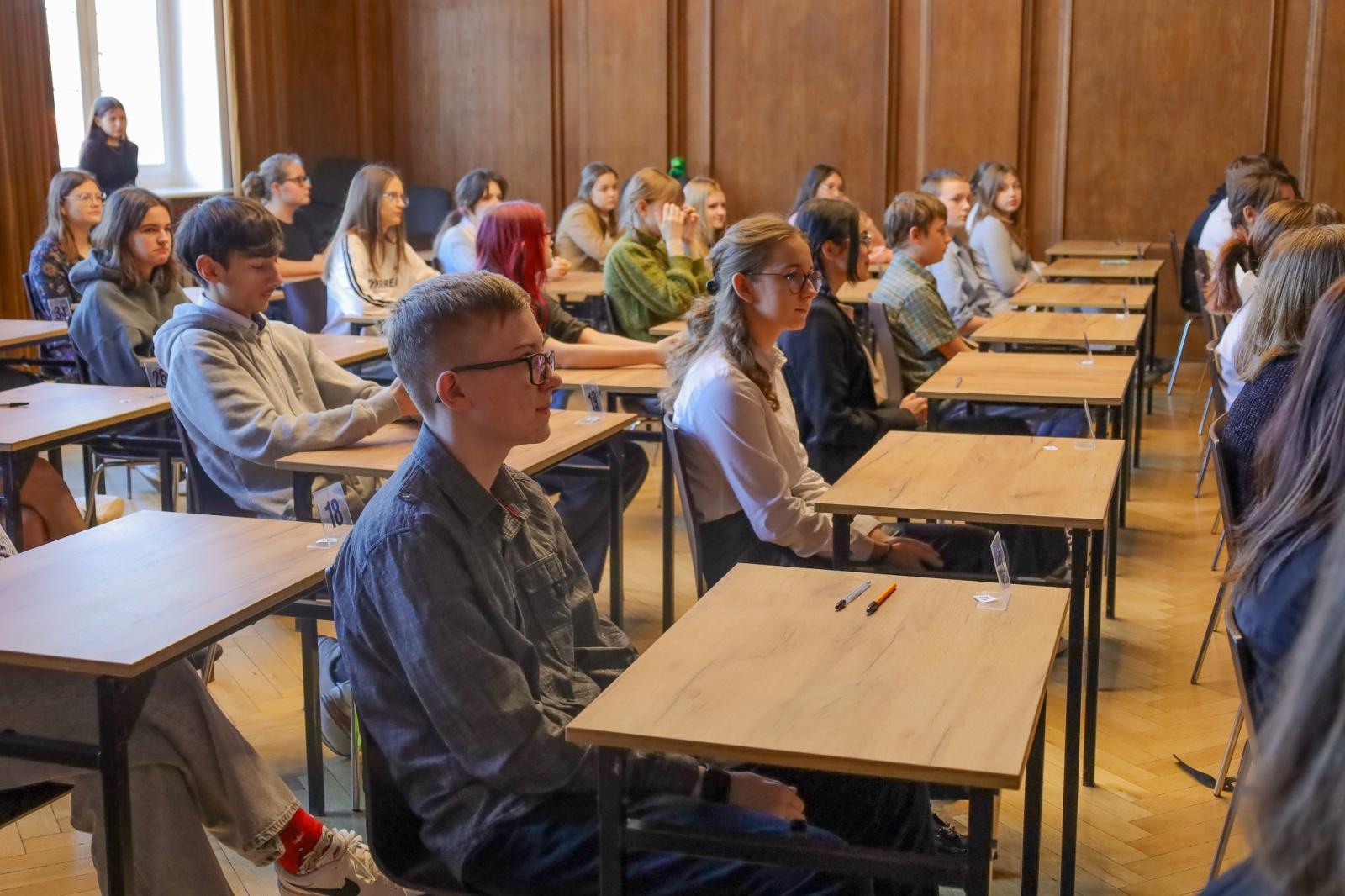 Zdjęcie w galerii na portalu naszraciborz.pl: II Powiatowy Konkurs Języka Angielskiego Tell Your Tale – pasja, kreatywność i rywalizacja! wiadomości z regionu