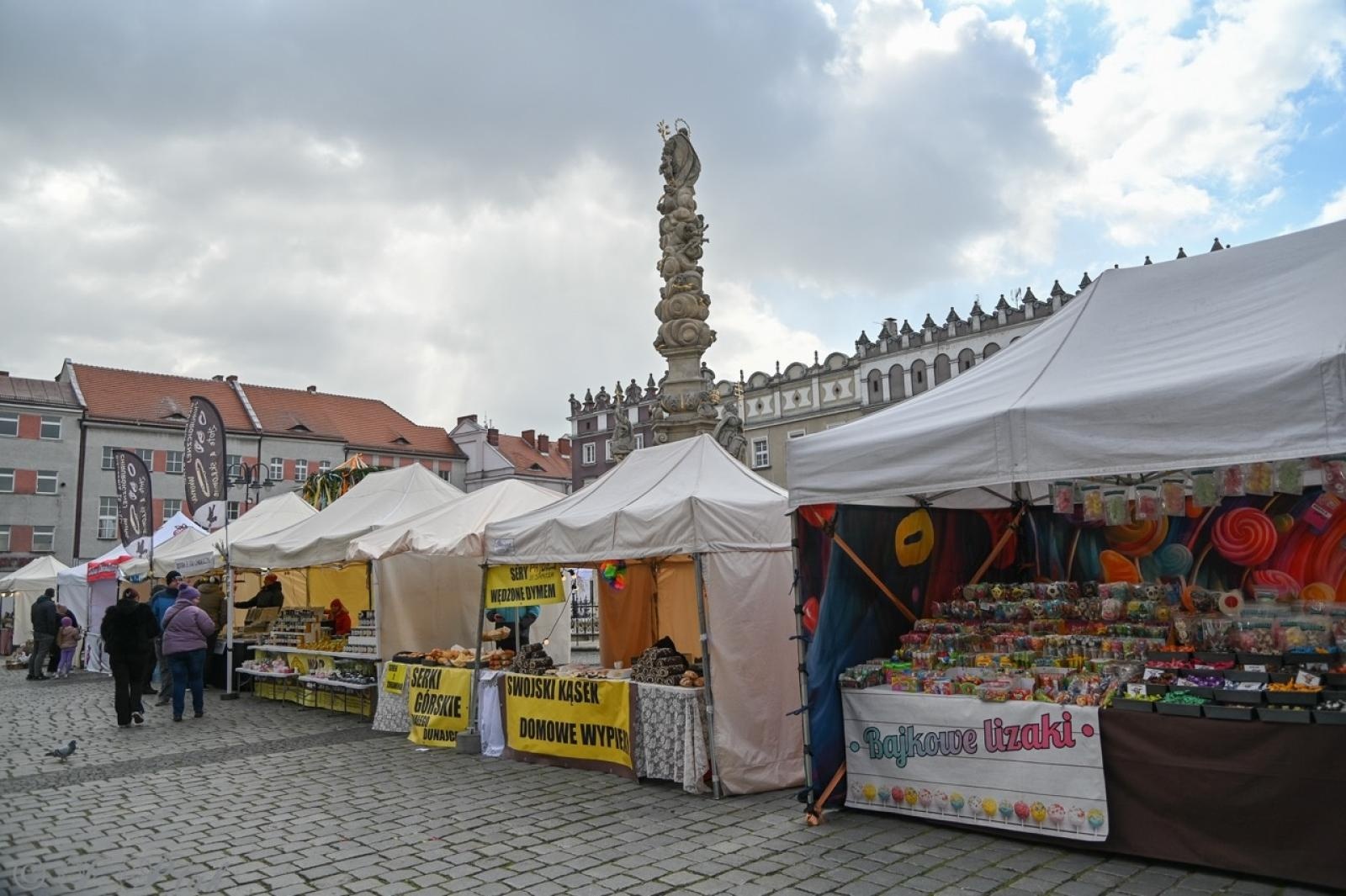 Zdjęcie w galerii na portalu naszraciborz.pl: Jarmark Wielkanocny na Rynku za nami [FOTO] wiadomości z regionu