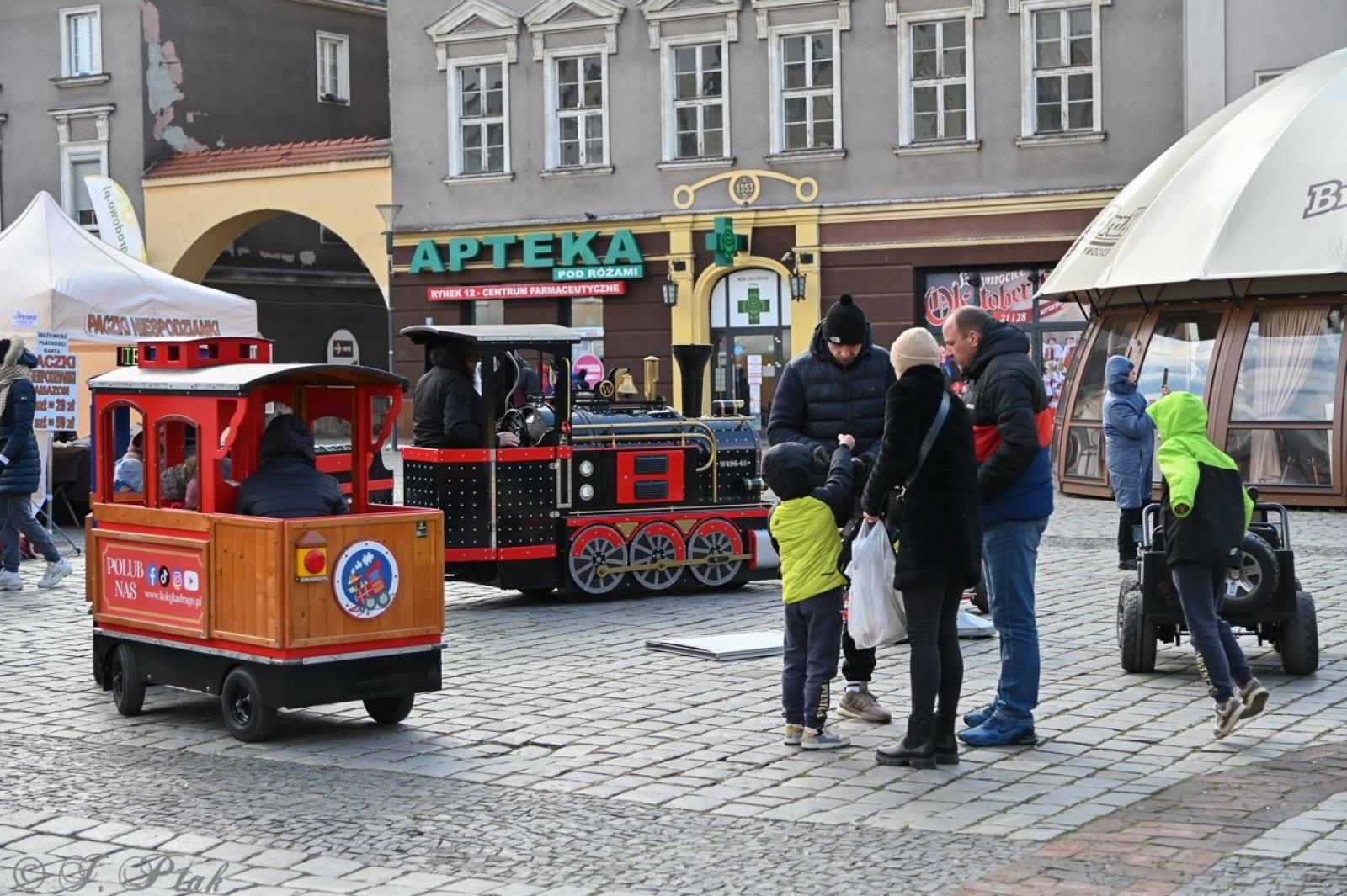 Zdjęcie w galerii na portalu naszraciborz.pl: Jarmark Wielkanocny na Rynku za nami [FOTO] wiadomości z regionu
