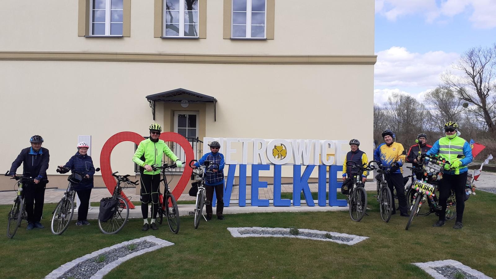 Zdjęcie w galerii na portalu naszraciborz.pl: Rowerowy Cyprzanów wystartował z nowym sezonem! Malownicza inauguracja i ambitne plany na 2025 rok wiadomości z regionu