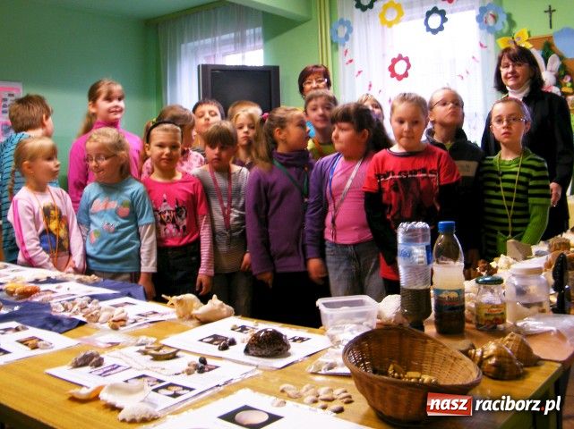 Zdjęcie w galerii na portalu naszraciborz.pl: Smakowali wód z wielu mórz świata... wiadomości z regionu