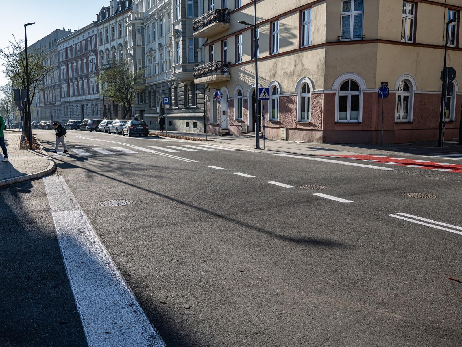 Zdjęcie w galerii na portalu naszraciborz.pl: Trochę to trwało, ale się udało. Zakończył się remont ul. Staszica wiadomości z regionu