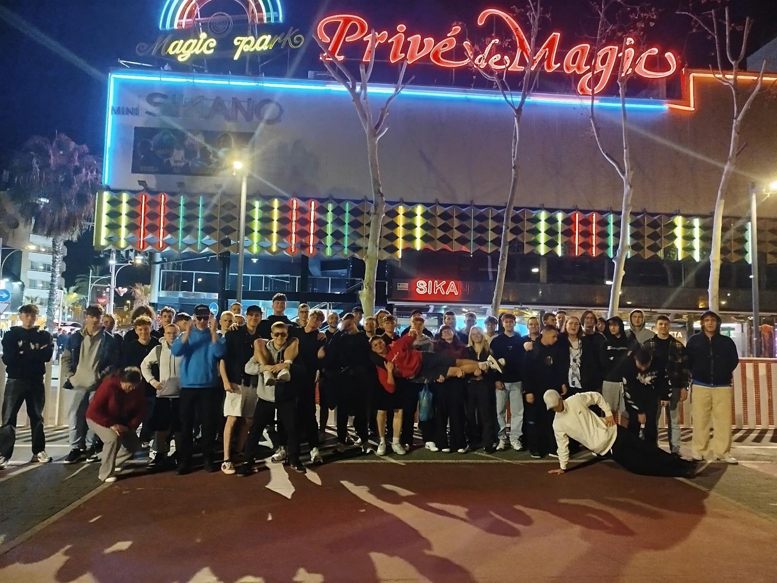 Zdjęcie w galerii na portalu naszraciborz.pl: Włoski styl, hiszpański klimat i francuski szyk – europejska wycieczka Mechanika wiadomości z regionu