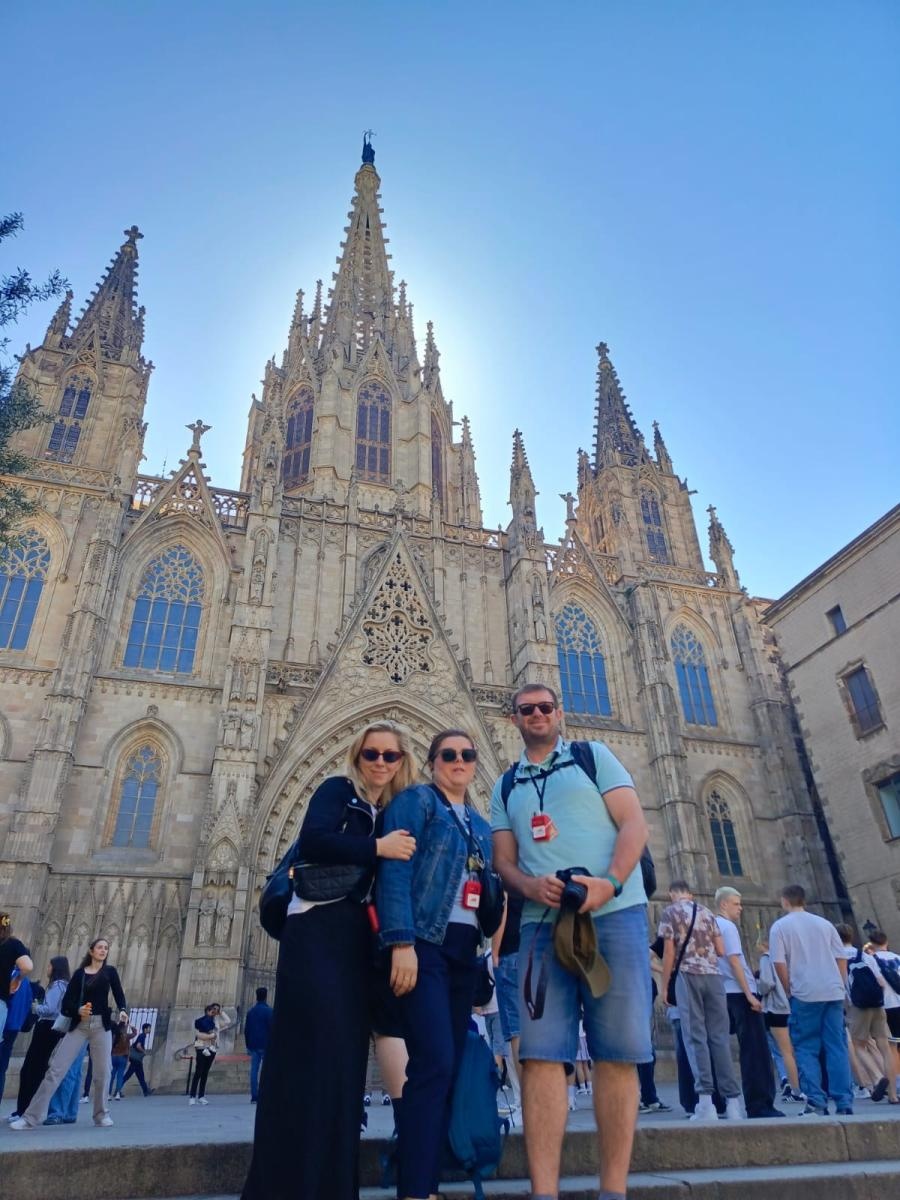 Zdjęcie w galerii na portalu naszraciborz.pl: Włoski styl, hiszpański klimat i francuski szyk – europejska wycieczka Mechanika wiadomości z regionu