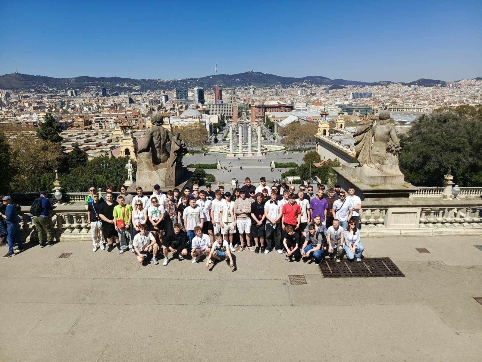 Zdjęcie w galerii na portalu naszraciborz.pl: Włoski styl, hiszpański klimat i francuski szyk – europejska wycieczka Mechanika wiadomości z regionu