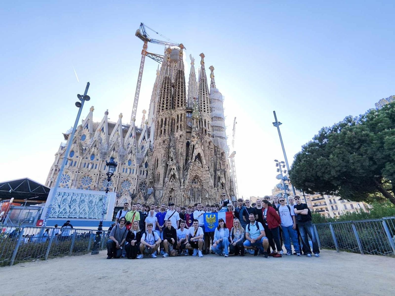Zdjęcie w galerii na portalu naszraciborz.pl: Włoski styl, hiszpański klimat i francuski szyk – europejska wycieczka Mechanika wiadomości z regionu