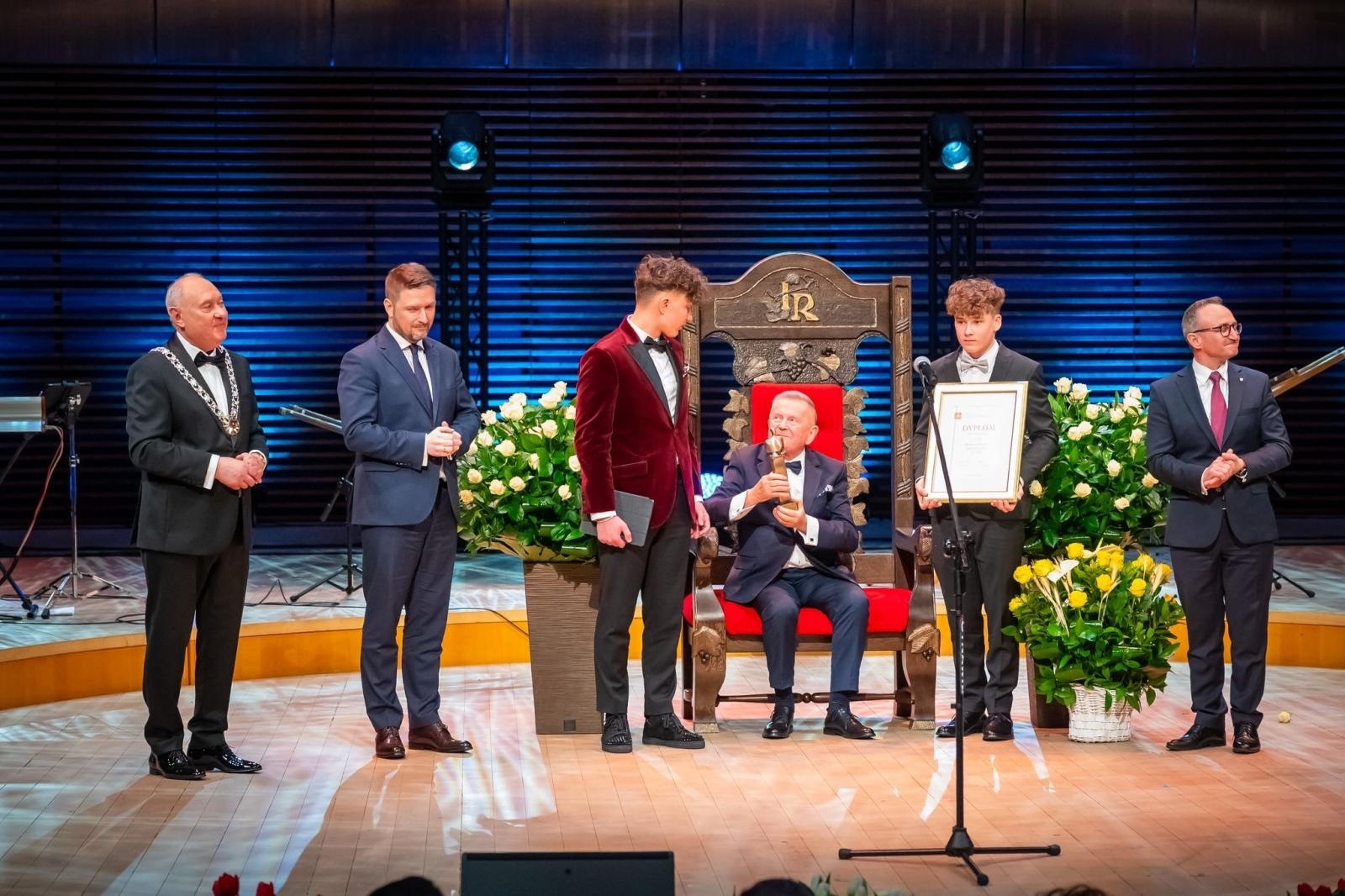 Zdjęcie w galerii na portalu naszraciborz.pl: Bernard Korzonek z Raciborza z tytułem Rzemieślnika Roku! wiadomości z regionu