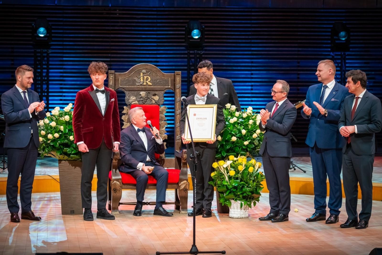 Zdjęcie w galerii na portalu naszraciborz.pl: Bernard Korzonek z Raciborza z tytułem Rzemieślnika Roku! wiadomości z regionu