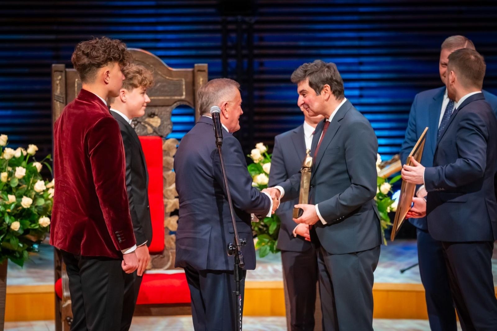 Zdjęcie w galerii na portalu naszraciborz.pl: Bernard Korzonek z Raciborza z tytułem Rzemieślnika Roku! wiadomości z regionu