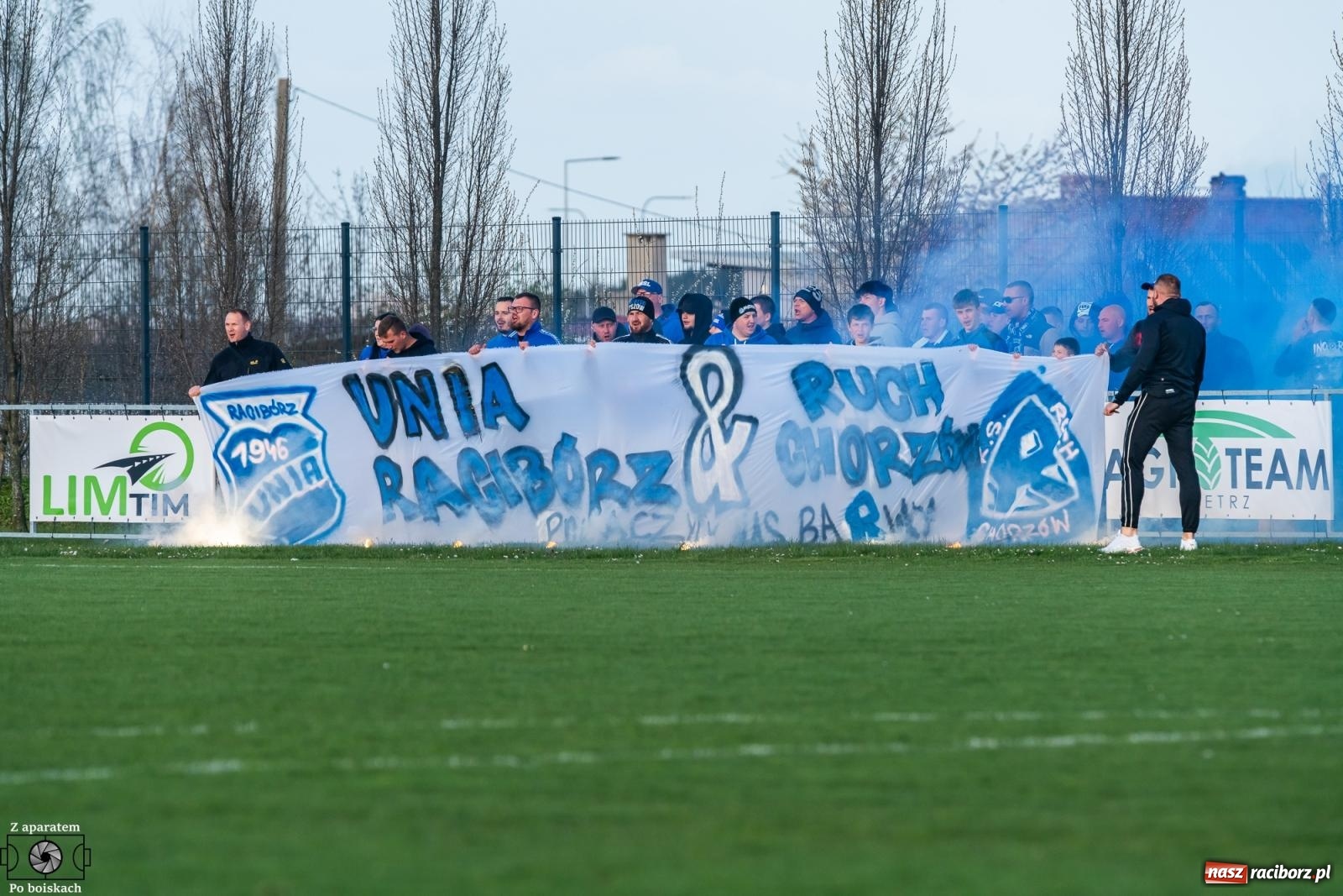 Zdjęcie w galerii na portalu naszraciborz.pl: Czekali na tę chwilę dwadzieścia dwa lata. Unia Racibórz z Pucharem Polski na szczeblu Podokręgu [FOTO i WIDEO] wiadomości z regionu