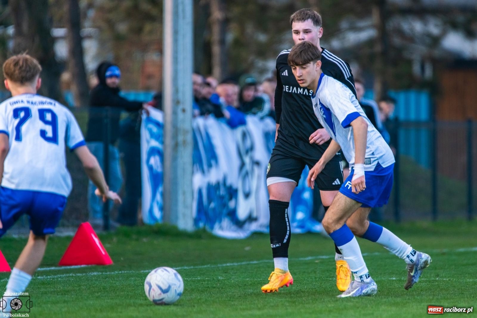 Zdjęcie w galerii na portalu naszraciborz.pl: Czekali na tę chwilę dwadzieścia dwa lata. Unia Racibórz z Pucharem Polski na szczeblu Podokręgu [FOTO i WIDEO] wiadomości z regionu