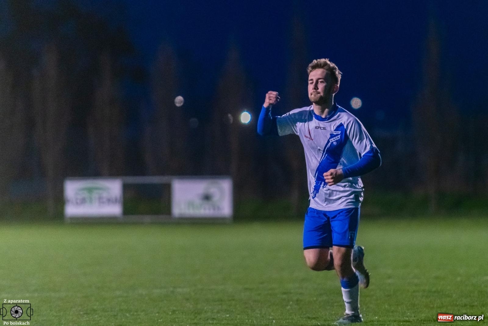 Zdjęcie w galerii na portalu naszraciborz.pl: Czekali na tę chwilę dwadzieścia dwa lata. Unia Racibórz z Pucharem Polski na szczeblu Podokręgu [FOTO i WIDEO] wiadomości z regionu
