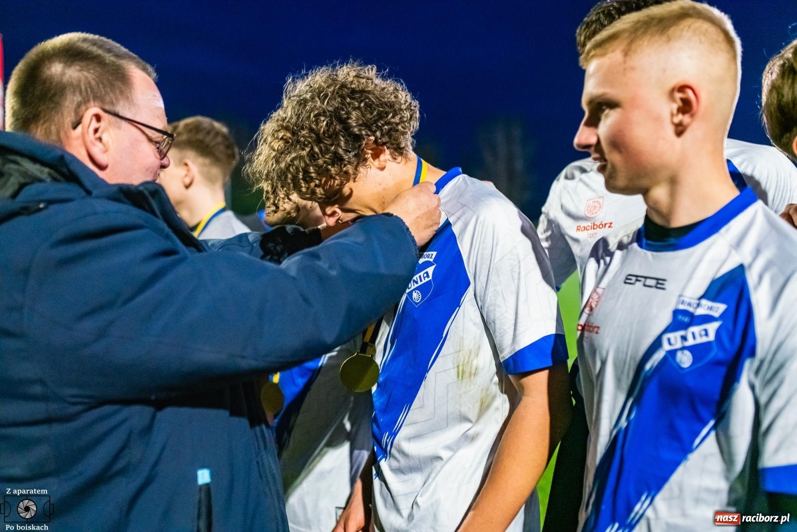 Zdjęcie w galerii na portalu naszraciborz.pl: Czekali na tę chwilę dwadzieścia dwa lata. Unia Racibórz z Pucharem Polski na szczeblu Podokręgu [FOTO i WIDEO] wiadomości z regionu
