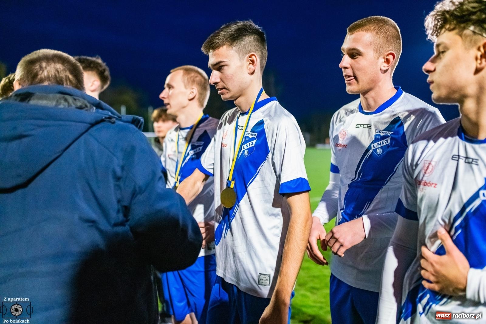 Zdjęcie w galerii na portalu naszraciborz.pl: Czekali na tę chwilę dwadzieścia dwa lata. Unia Racibórz z Pucharem Polski na szczeblu Podokręgu [FOTO i WIDEO] wiadomości z regionu