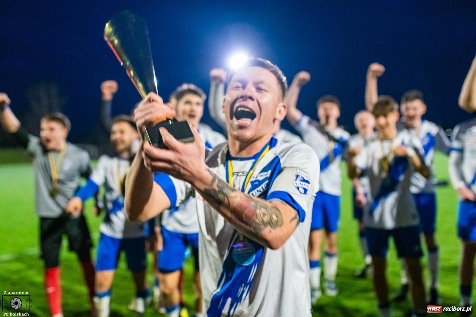 Zdjęcie w galerii na portalu naszraciborz.pl: Czekali na tę chwilę dwadzieścia dwa lata. Unia Racibórz z Pucharem Polski na szczeblu Podokręgu [FOTO i WIDEO] wiadomości z regionu