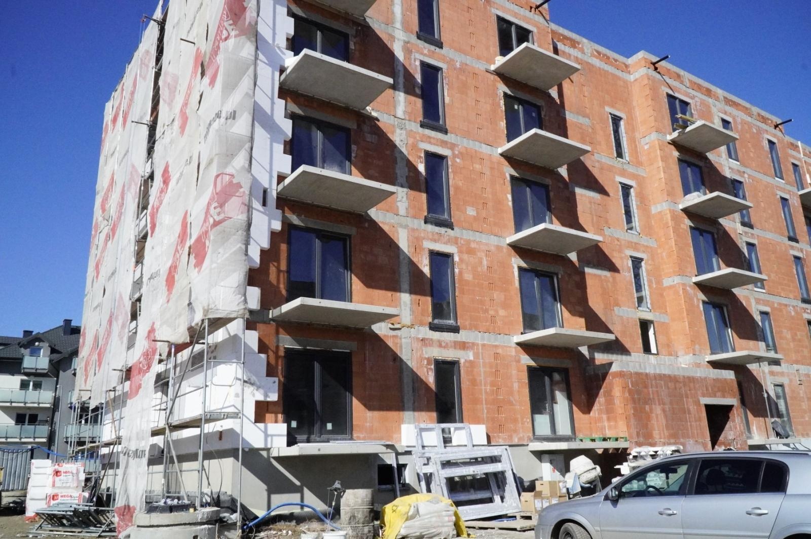 Zdjęcie w galerii na portalu naszraciborz.pl: Wizytacja terenowa inwestycji mieszkaniowej przy ulicy Łąkowej. Można składać wnioski wiadomości z regionu