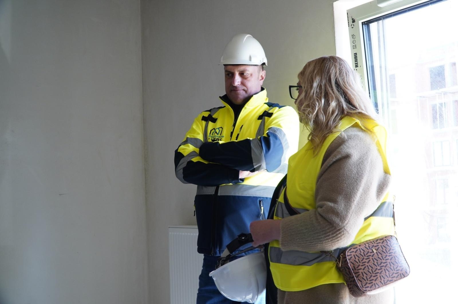 Zdjęcie w galerii na portalu naszraciborz.pl: Wizytacja terenowa inwestycji mieszkaniowej przy ulicy Łąkowej. Można składać wnioski wiadomości z regionu