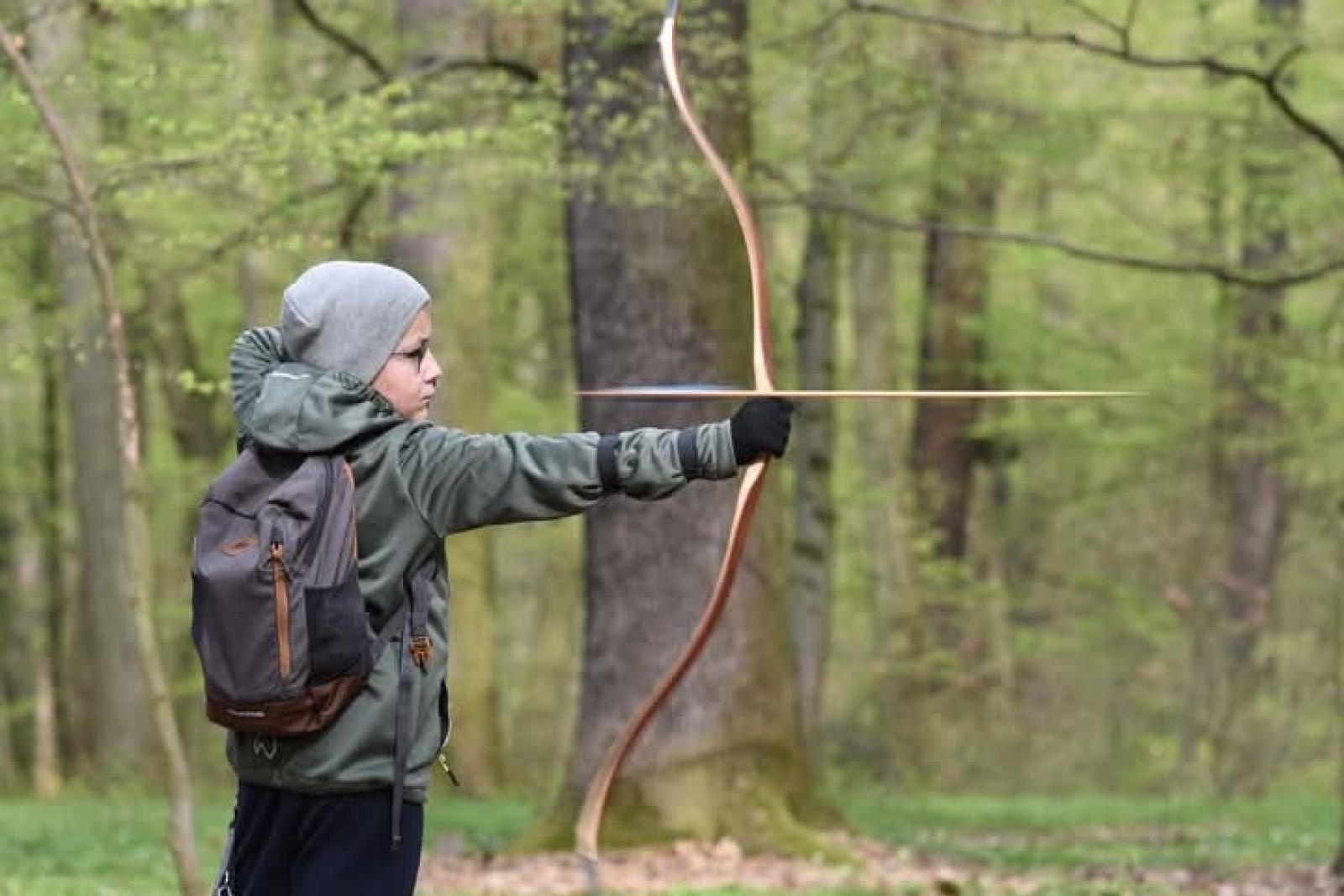 Zdjęcie w galerii na portalu naszraciborz.pl: Relacja z zawodów łuczniczych Raciborskie 7 i pół D – strzała tradycji w sercu lasów Obora wiadomości z regionu