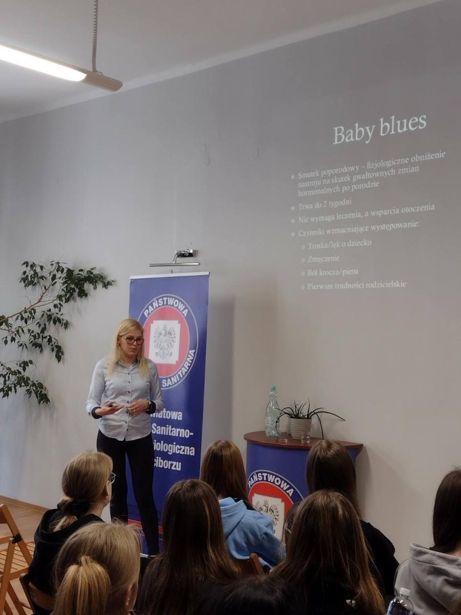 Zdjęcie w galerii na portalu naszraciborz.pl: Bezpieczeństwo zdrowotne – wspólna odpowiedzialność. Dzień otwarty w PSEE wiadomości z regionu