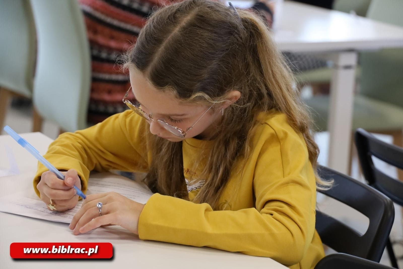 Zdjęcie w galerii na portalu naszraciborz.pl: 25 lat Harry'ego Pottera w Polsce - konkurs wiedzy rozstrzygnięty wiadomości z regionu