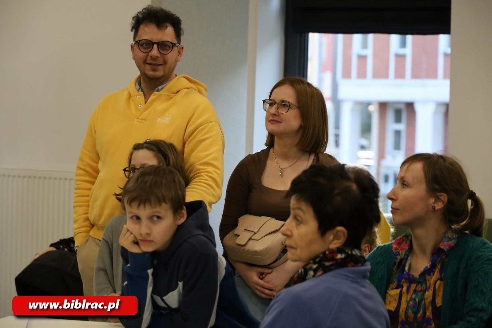 Zdjęcie w galerii na portalu naszraciborz.pl: 25 lat Harry'ego Pottera w Polsce - konkurs wiedzy rozstrzygnięty wiadomości z regionu