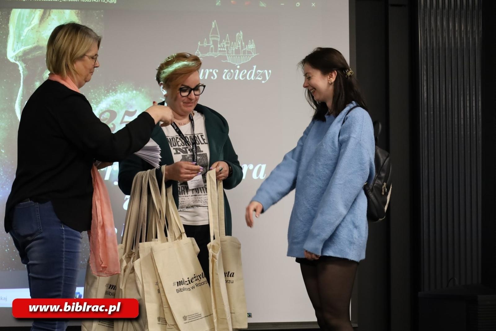 Zdjęcie w galerii na portalu naszraciborz.pl: 25 lat Harry'ego Pottera w Polsce - konkurs wiedzy rozstrzygnięty wiadomości z regionu